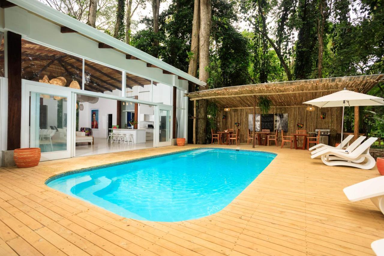 Gigi Brown Villa Frida Beachfront Puerto Viejo de Talamanca Esterno foto